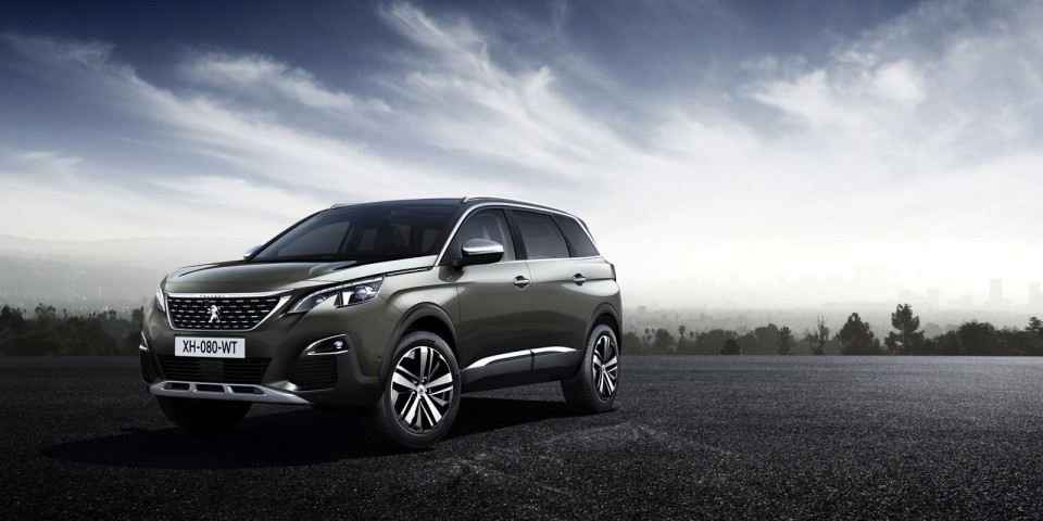 Photo officielle Peugeot 5008 GT (2017)