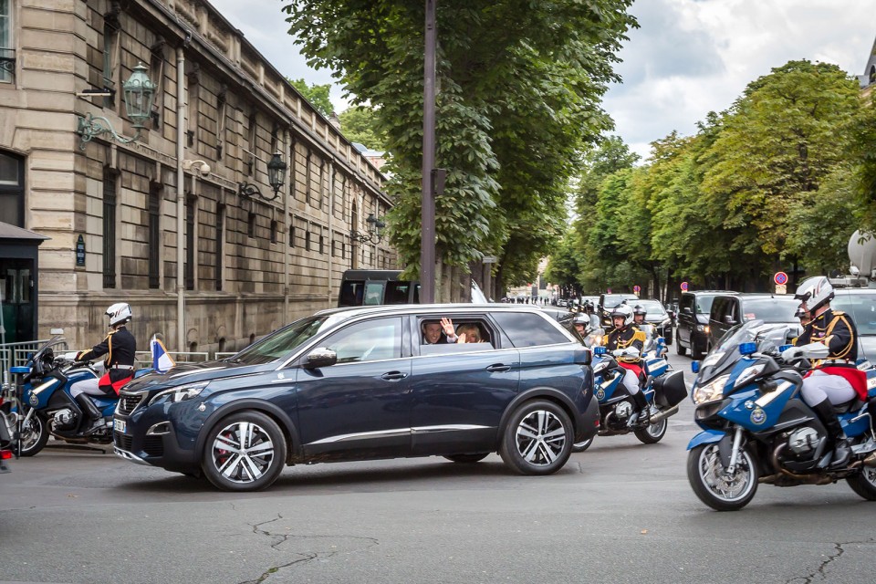 Photo officielle Peugeot 5008 RF République Française (2017)