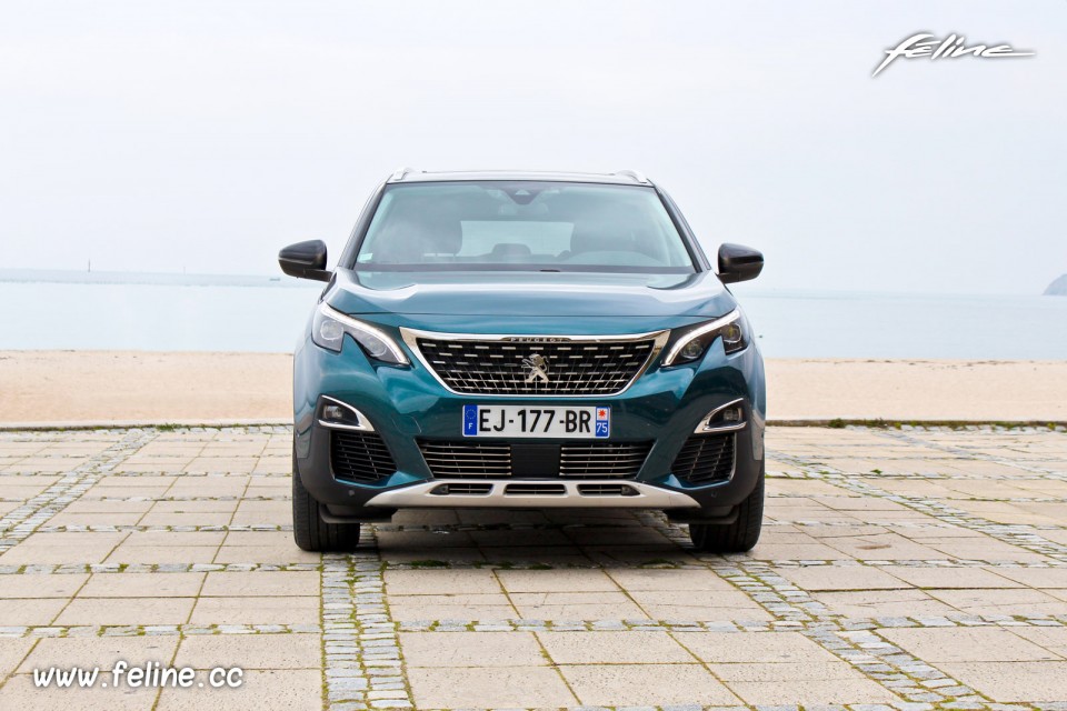 Photo face avant nouvelle Peugeot 5008 II Allure 2.0 BlueHDi 150