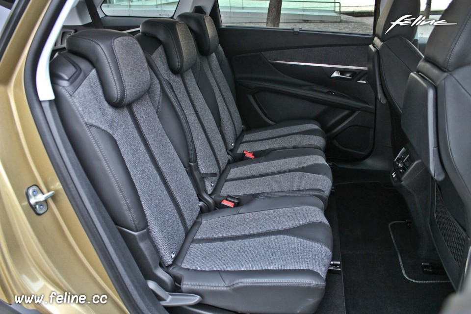 Photo sièges arrière nouvelle Peugeot 5008 II (2017)