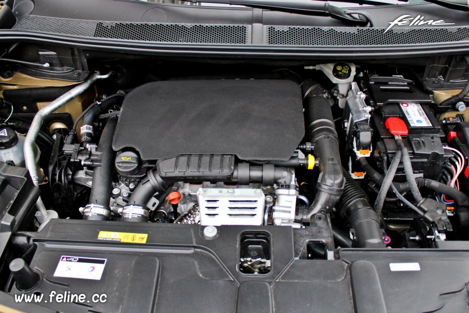 photo moteur essence 1 2 puretech 130 nouvelle peugeot photo moteur essence 1 2 puretech 130 nouvelle peugeot