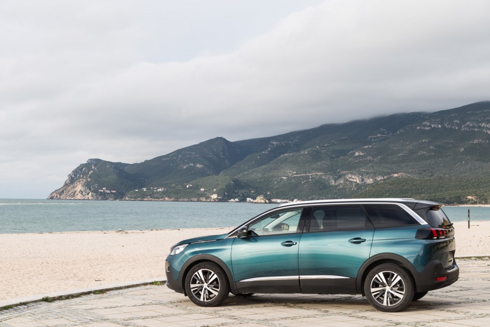 Photo profil Peugeot 5008 II Allure Emerald Crystal - Essais pre