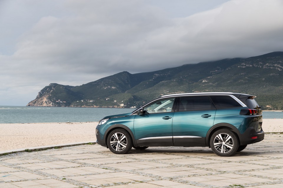 Photo profil Peugeot 5008 II Allure Emerald Crystal - Essais pre