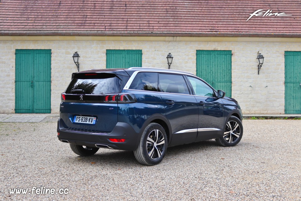 Photo 3/4 arrière Peugeot 5008 II restylée GT BlueHDi 180 (202