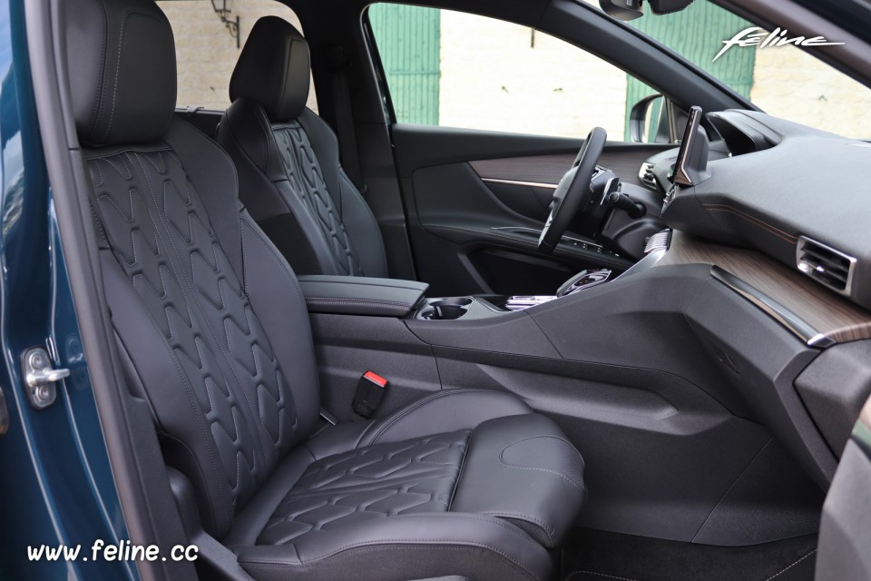 Photo sièges avant cuir Nappa Noir Mistral Peugeot 5008 II rest