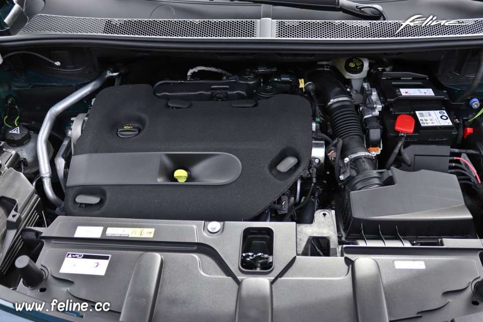 Photo moteur diesel 2.0 BlueHDi 180 Peugeot 5008 II restylée GT
