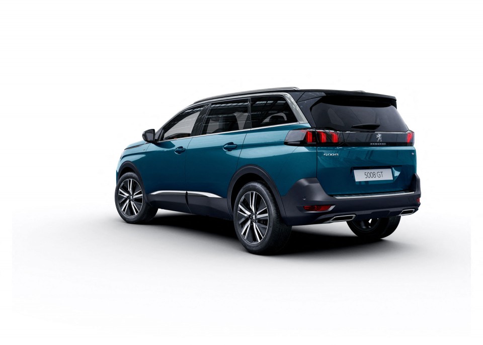 Photo 3/4 arrière Peugeot 5008 II restylée (2020)