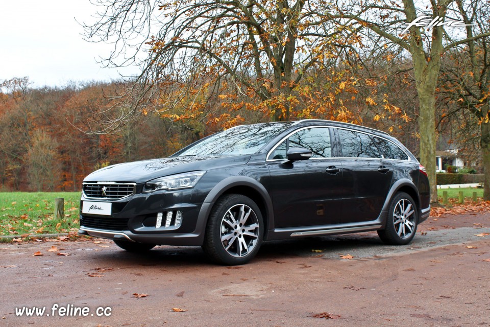 Photo essai Peugeot 508 RXH I phase 2 Gris Haria 2.0 HDi HYbrid4