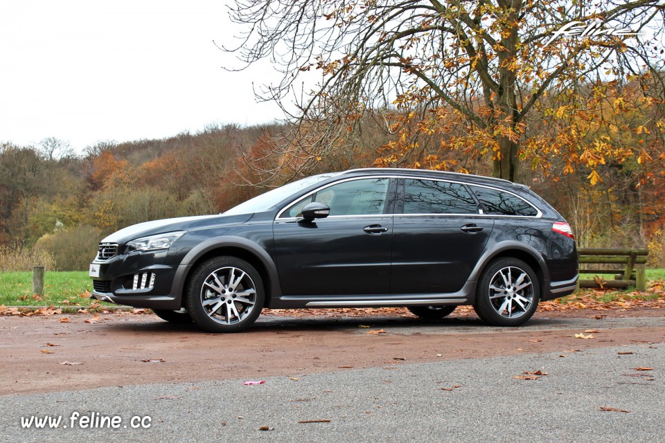 Photo essai Peugeot 508 RXH I phase 2 Gris Haria 2.0 HDi HYbrid4