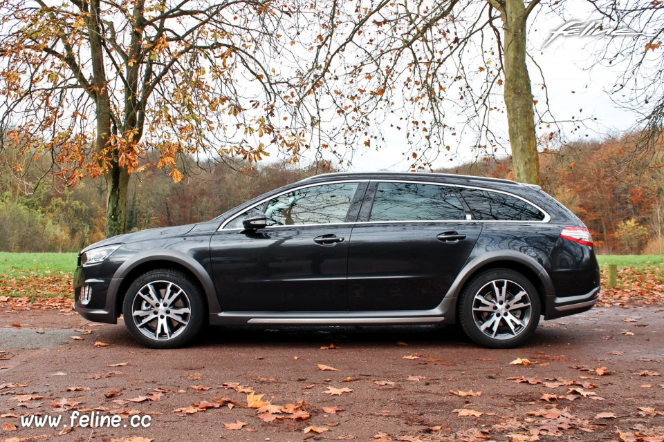 Photo essai Peugeot 508 RXH I phase 2 Gris Haria 2.0 HDi HYbrid4