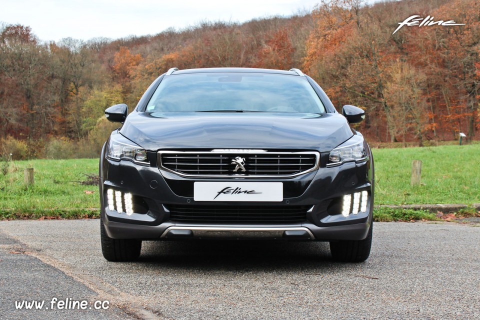 Photo essai Peugeot 508 RXH I phase 2 Gris Haria 2.0 HDi HYbrid4