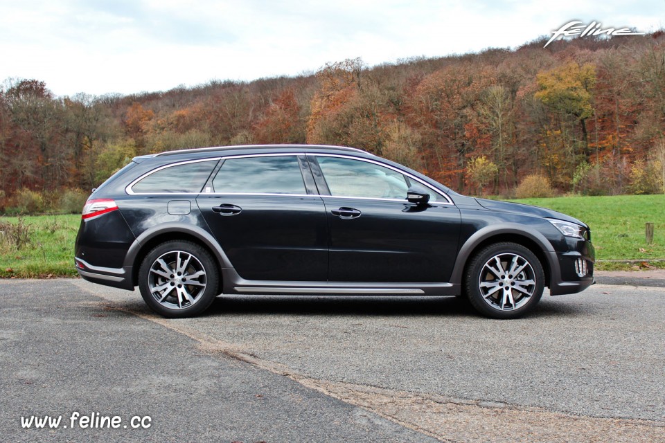 Photo essai Peugeot 508 RXH I phase 2 Gris Haria 2.0 HDi HYbrid4