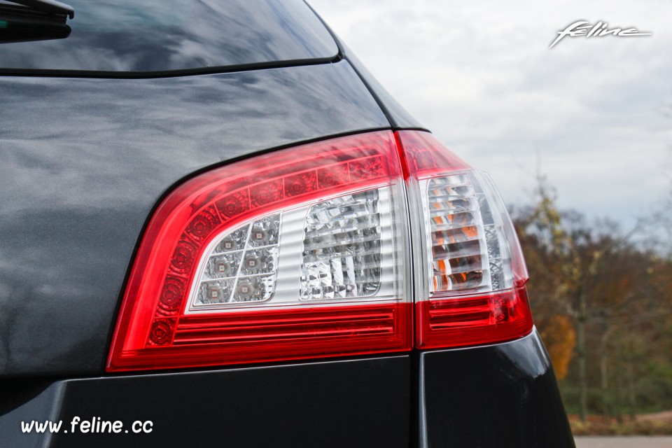 Photo feu arrière LED Peugeot 508 RXH I phase 2 Gris Haria 2.0