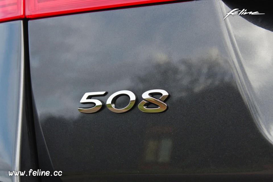 Photo logo 508 Peugeot 508 RXH I phase 2 Gris Haria 2.0 HDi HYbr
