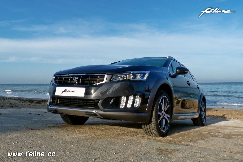 Photo essai Peugeot 508 RXH I phase 2 Gris Haria 2.0 HDi HYbrid4