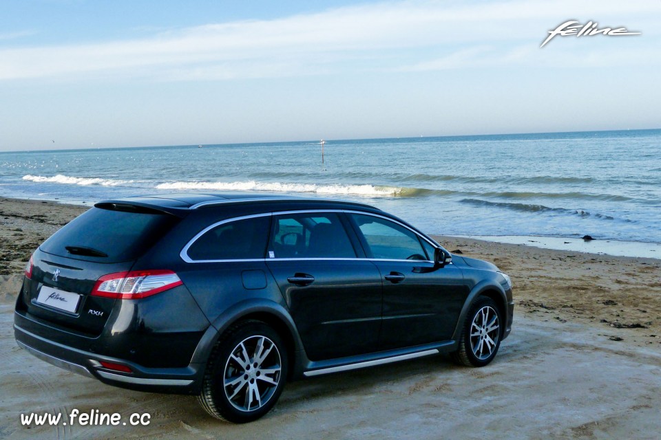 Photo essai Peugeot 508 RXH I phase 2 Gris Haria 2.0 HDi HYbrid4