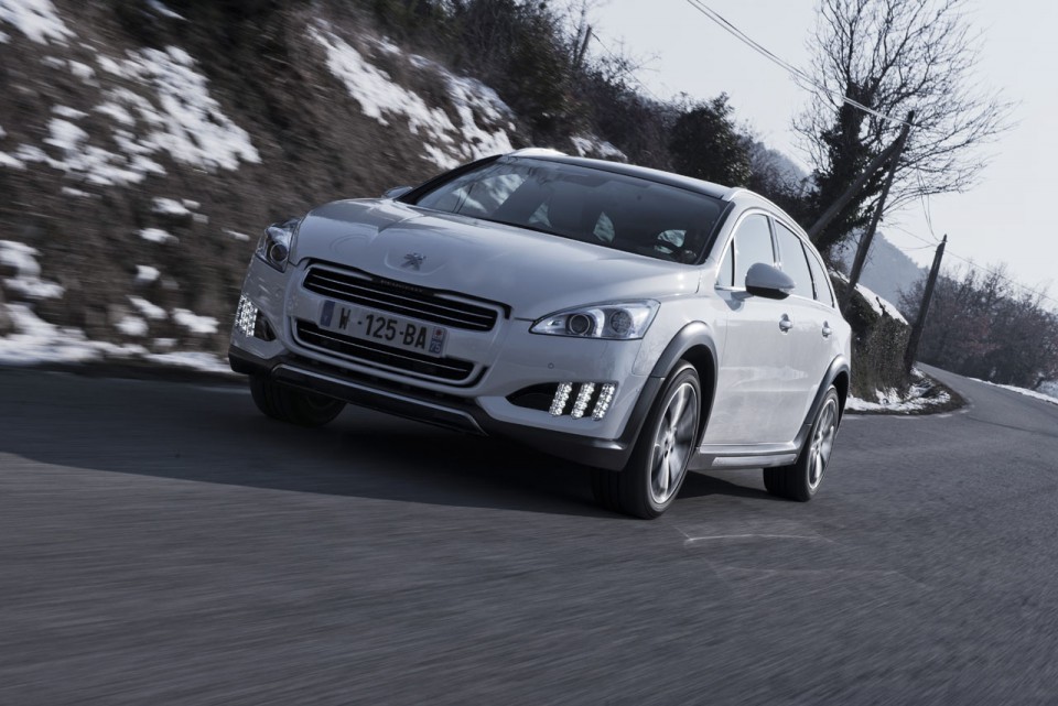 Photo officielle Peugeot 508 RXH I Blanc Nacré - 2-028