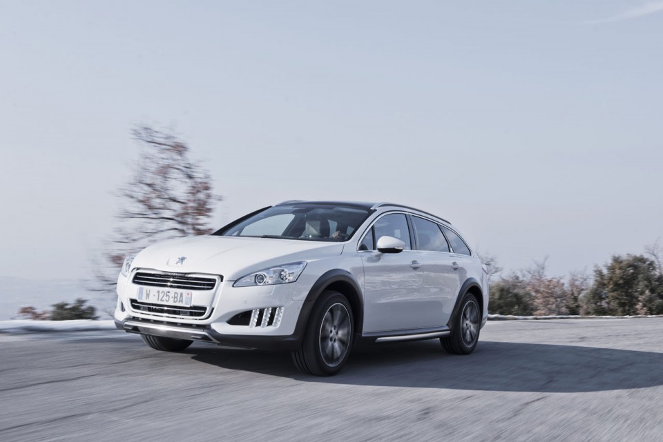 Photo officielle Peugeot 508 RXH I Blanc Nacré - 2-029