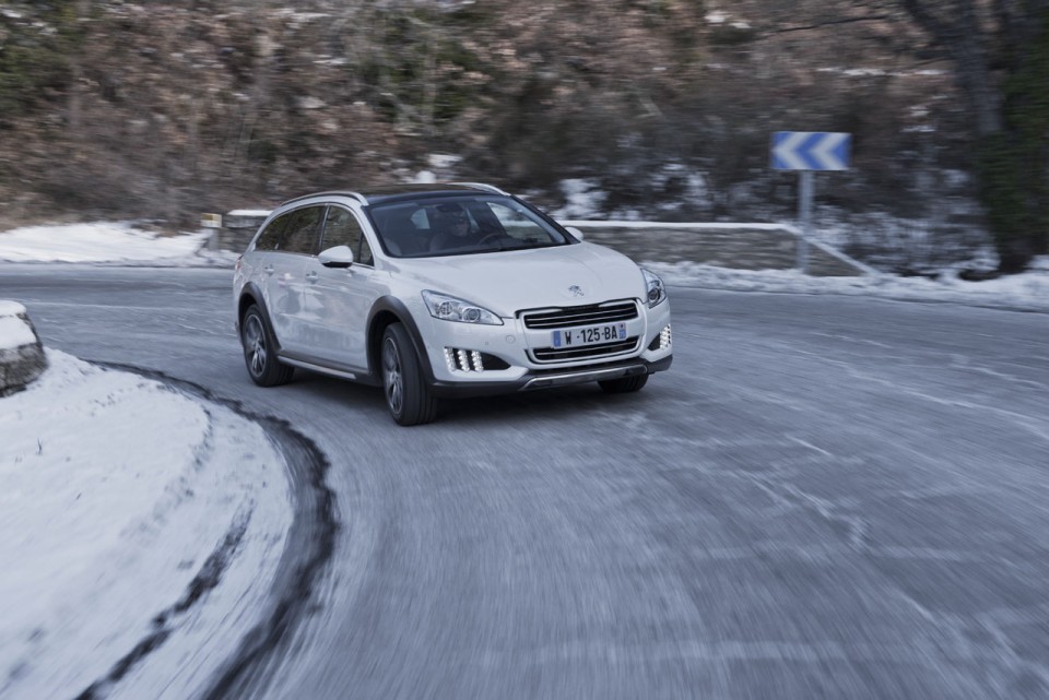 Photo officielle Peugeot 508 RXH I Blanc Nacré - 2-031