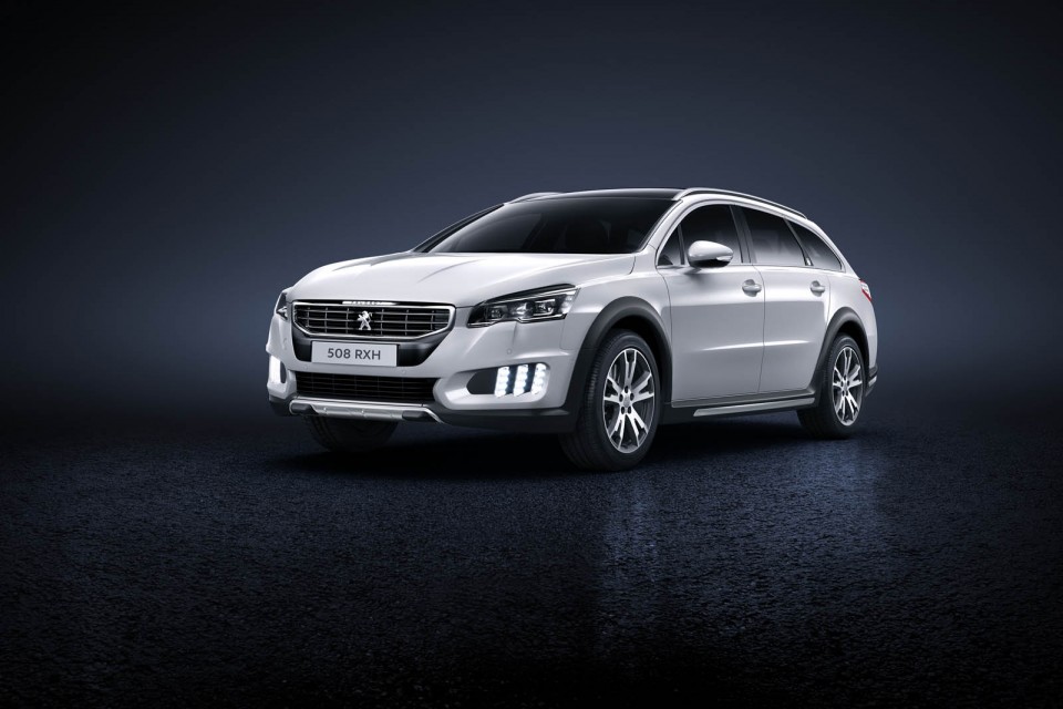 Photo officielle 3/4 avant Peugeot 508 RXH restylée (phase 2) -