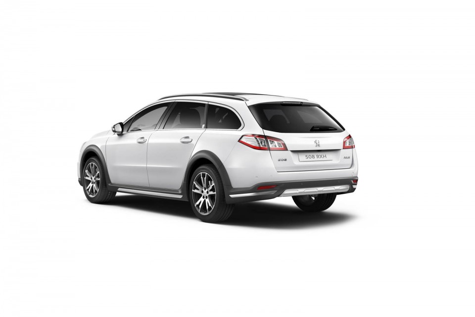 Photo officielle 3/4 arrière Peugeot 508 RXH restylée (phase 2