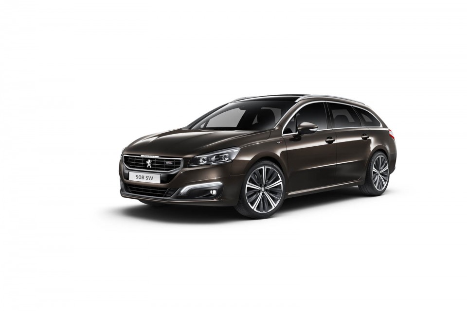 Photo officielle 3/4 avant Peugeot 508 SW restylée (phase 2) -