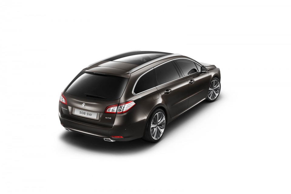 Photo officielle 3/4 arrière Peugeot 508 SW restylée (phase 2)