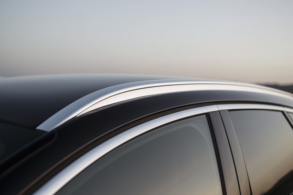 Photo barre de toit alu Peugeot 508 SW GT restylée (2014)