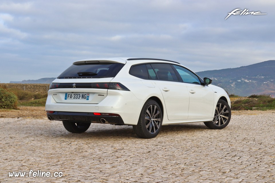 Photo 3/4 arrière nouvelle Peugeot 508 SW II (2019)