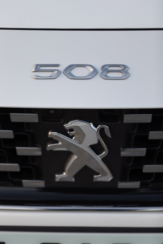 Photo officielle Peugeot 508 SW GT Line Blanc Nacré - Essais pr