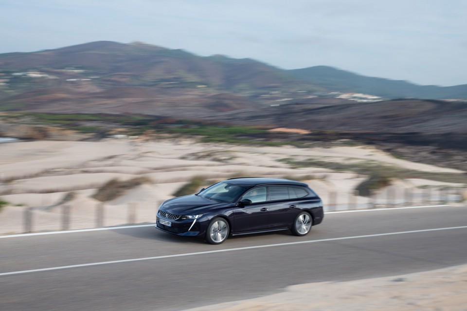 Photo officielle Peugeot 508 SW GT Dark Blue - Essais presse 201