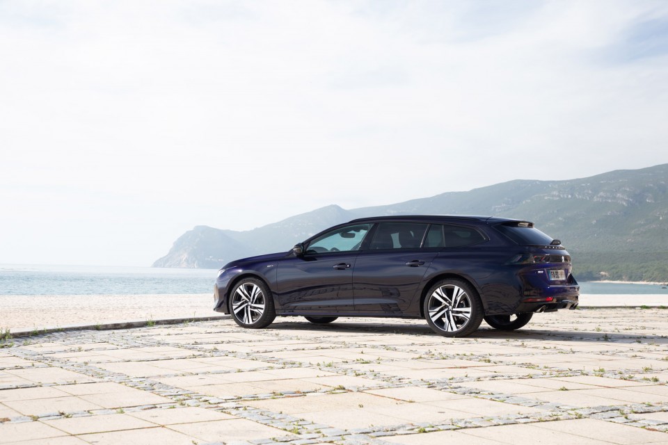 Photo officielle Peugeot 508 SW GT Dark Blue - Essais presse 201