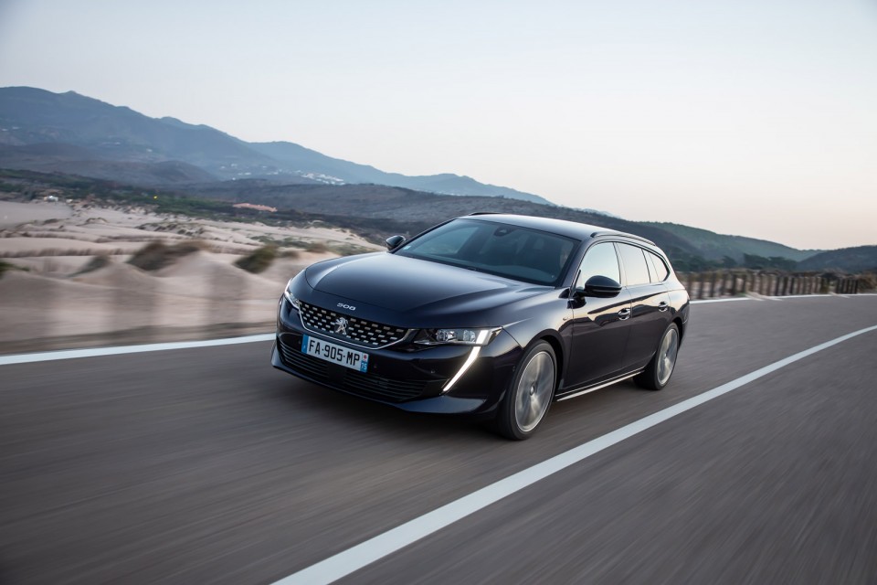 Photo officielle Peugeot 508 SW GT Dark Blue - Essais presse 201