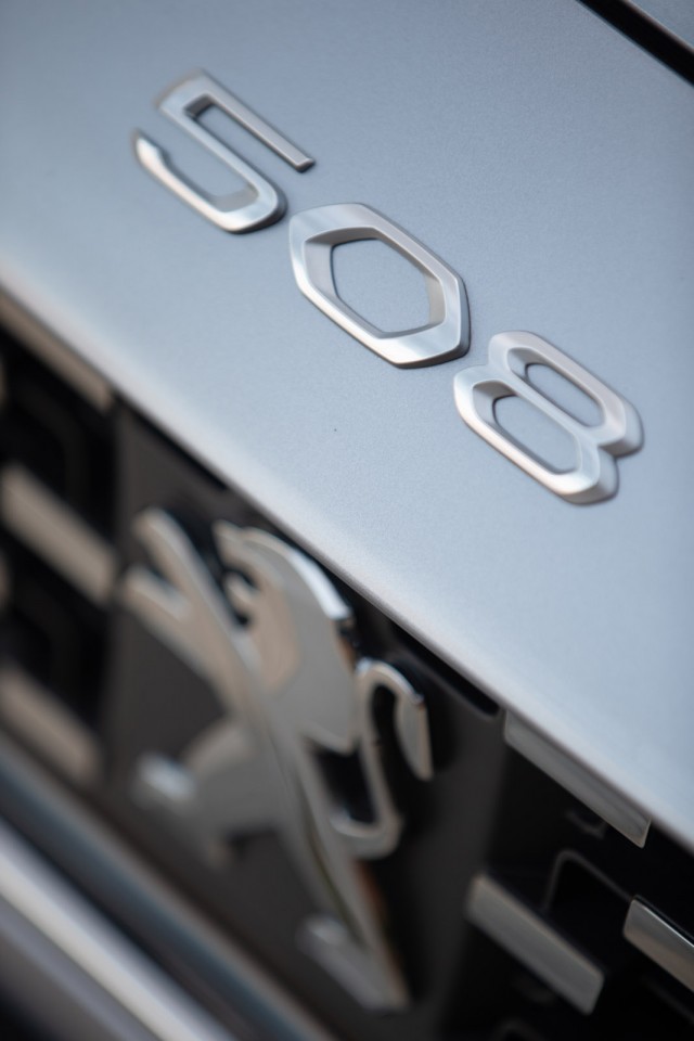 Photo officielle Peugeot 508 SW GT Line Gris Artense - Essais pr
