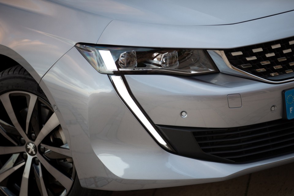 Photo officielle Peugeot 508 SW GT Line Gris Artense - Essais pr