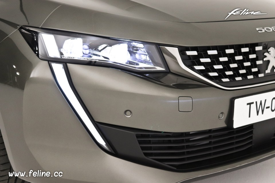 Photo phare avant Full LED Peugeot 508 SW II GT Gris Amazonite (