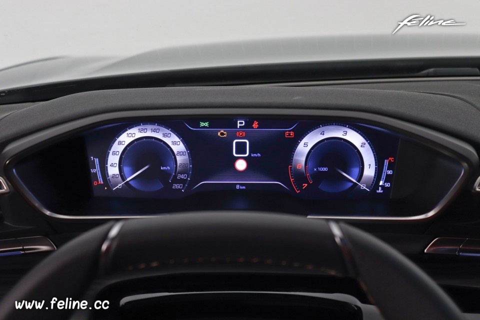 Photo combiné numérique compteurs Peugeot 508 SW II GT Gris Am
