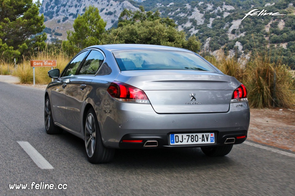 Photo essai Peugeot 508 GT restylée Gris Artense