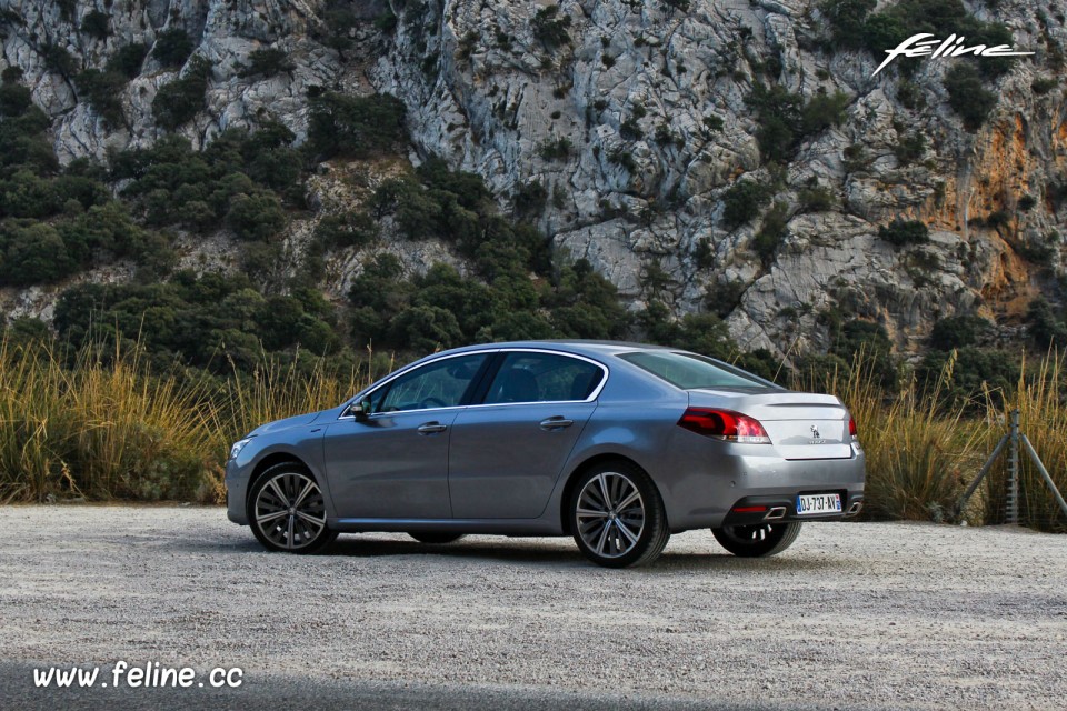 Photo essai Peugeot 508 GT restylée Gris Artense