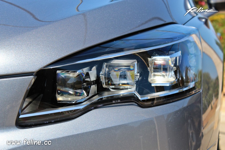 Photo projecteur avant Full LED Peugeot 508 restylée