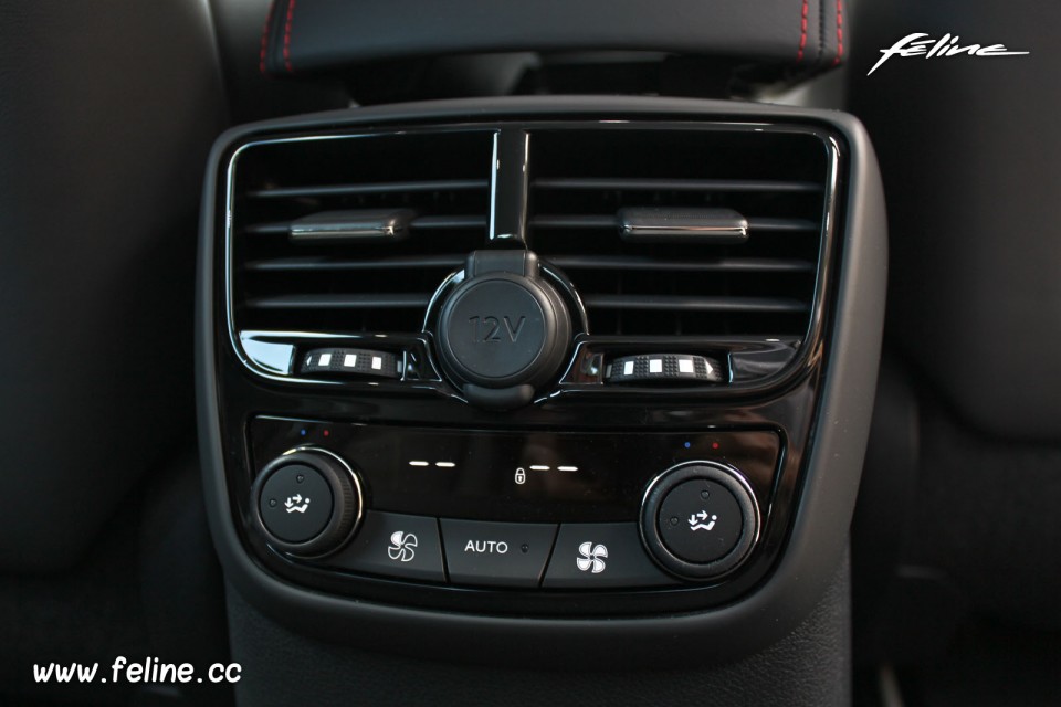 Photo climatisation quadri zone Peugeot 508 GT restylée