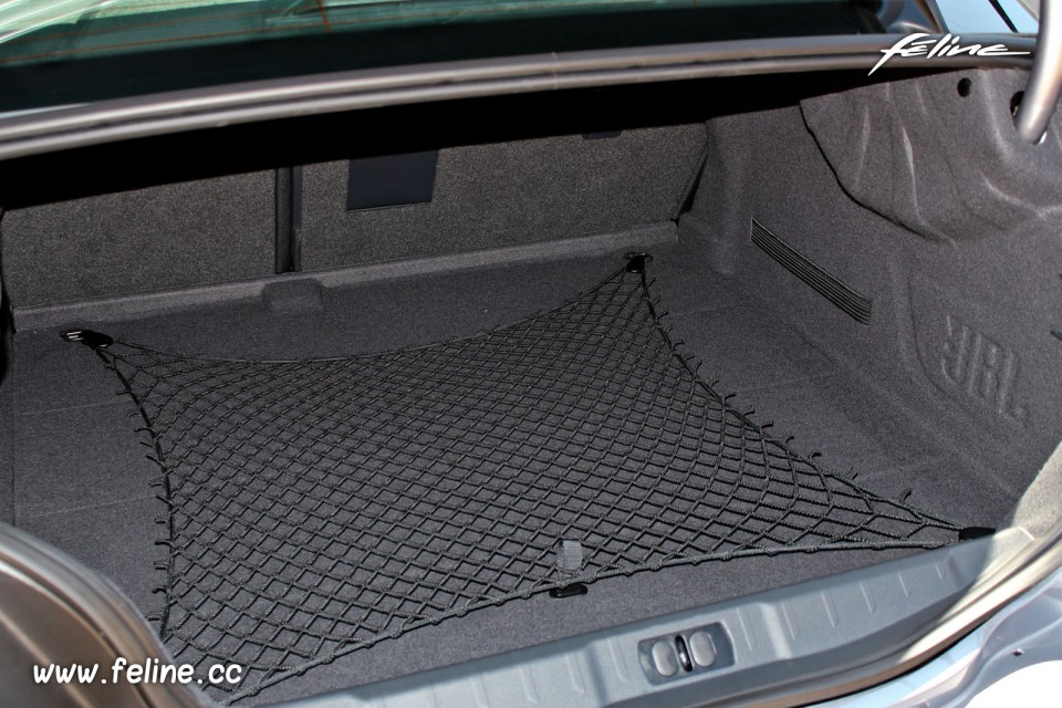 Photo coffre kit JBL Peugeot 508 GT restylée