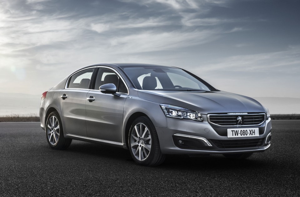 Photo 3/4 avant Peugeot 508 restylée (2014)