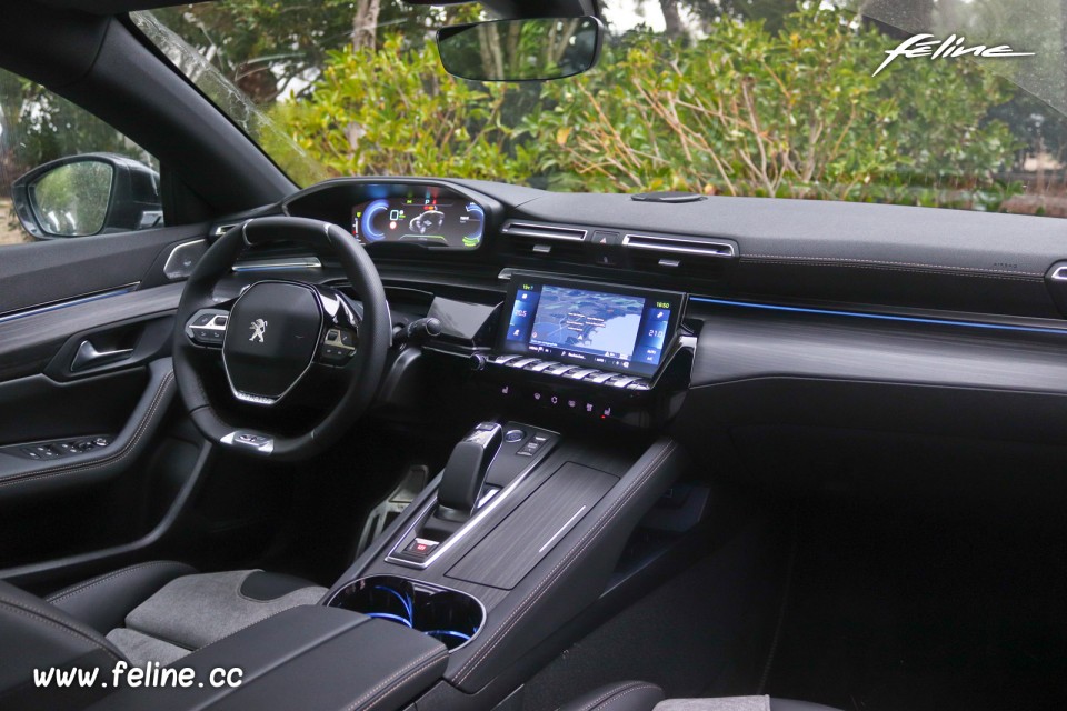 Photo intérieur Cuir Alcantara Peugeot 508 II GT HYbrid 225 (20