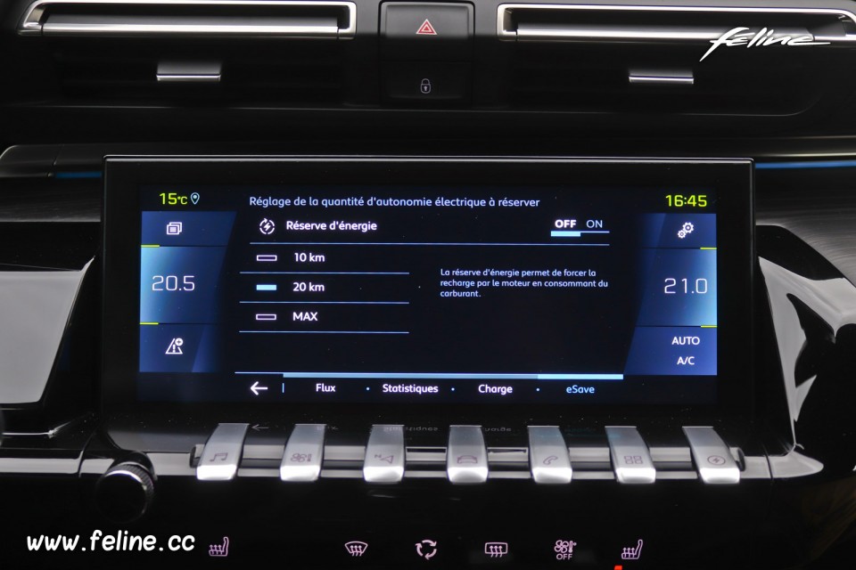 Photo réserve d'énergie eSave écran tactile Peugeot 508 II GT