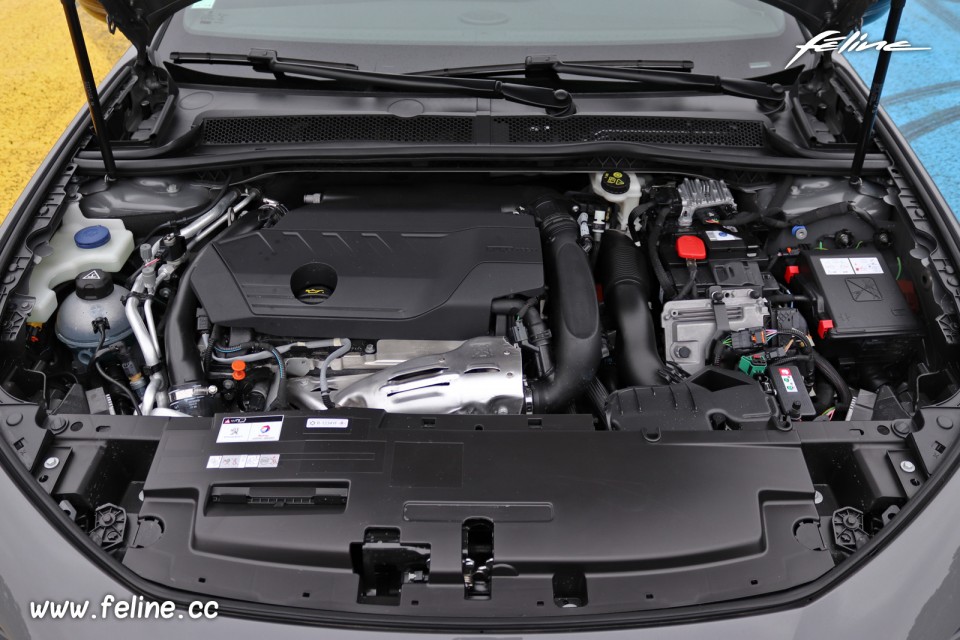 Photo moteur hybride essence 1.6 HYbrid4 360 ch 508 II Peugeot S
