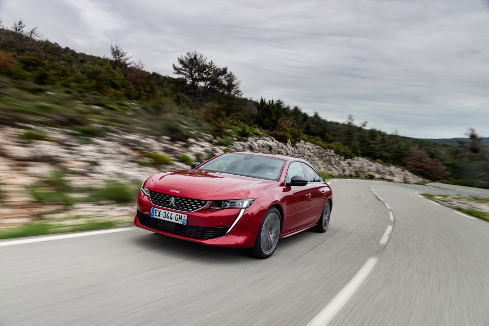 Photo officielle Peugeot 508 GT Rouge Ultimate - Essais presse 2