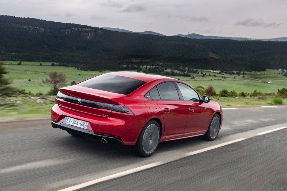 Photo officielle Peugeot 508 GT Rouge Ultimate - Essais presse 2