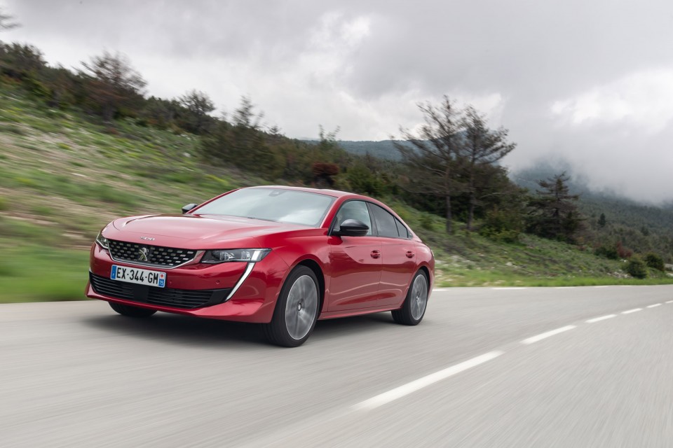 Photo officielle Peugeot 508 GT Rouge Ultimate - Essais presse 2