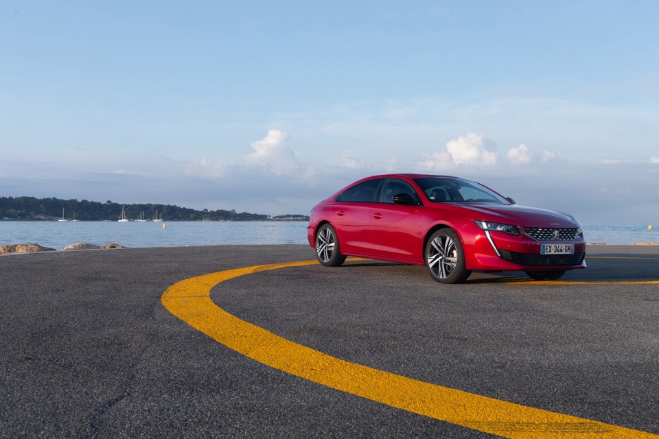 Photo officielle Peugeot 508 GT Rouge Ultimate - Essais presse 2